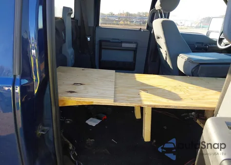 2012 Ford F-250 Xlt from USA, damaged, VIN 1FT7W2B69CEA75636